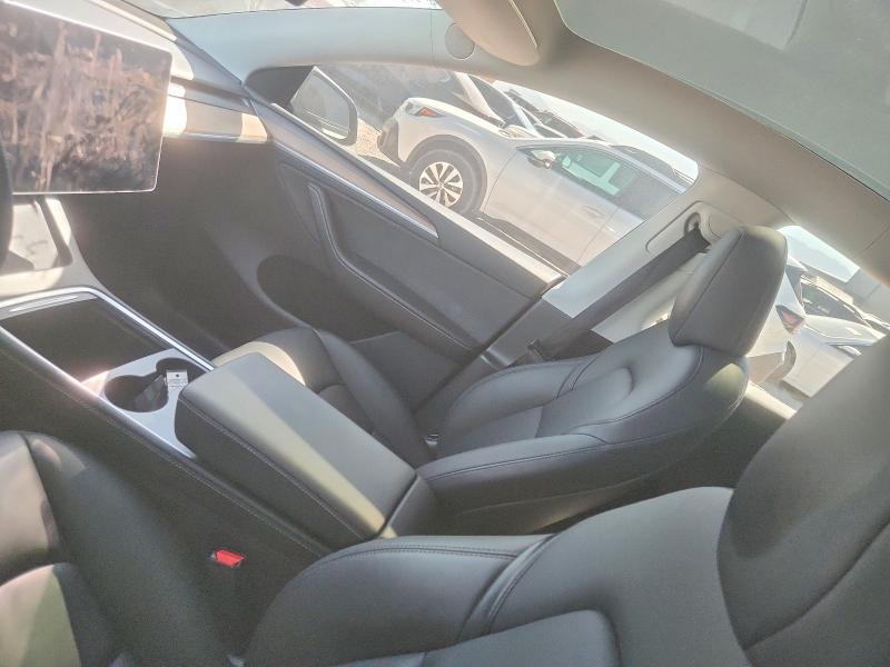 55634126 :رقم المزاد ، 7SAYGDED7RA335305 vin ، 2024 Tesla Model Y مزاد بيع