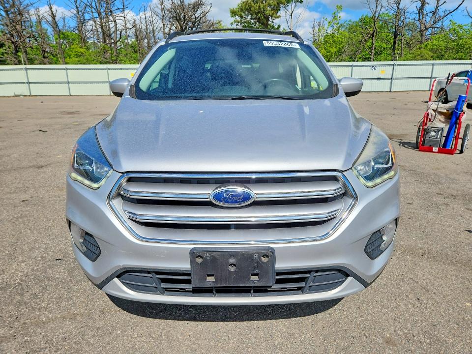 2017 Ford Escape მანქანა იყიდება აუქციონზე, vin: 1FMCU9GD6HUE61637, აუქციონის ნომერი: 55532886