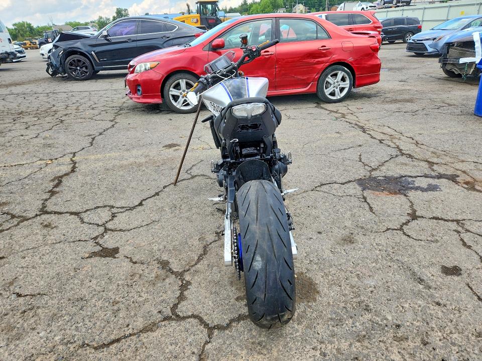 56496746 :رقم المزاد ، JYARN72E7PA001348 vin ، 2023 Yamaha Mt09 مزاد بيع