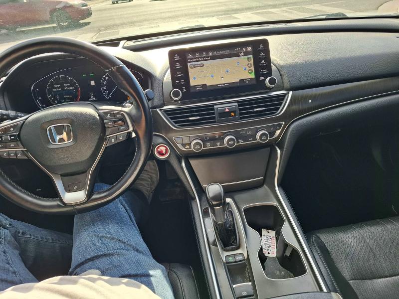 58882036 :رقم المزاد ، 1HGCV1F96JA805394 vin ، 2018 Honda Accord مزاد بيع