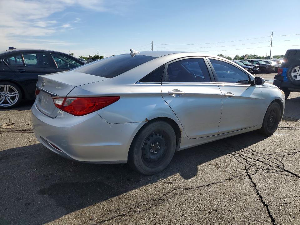 55126206 :رقم المزاد ، 5NPEB4AC5BH155391 vin ، 2011 Hyundai Sonata مزاد بيع