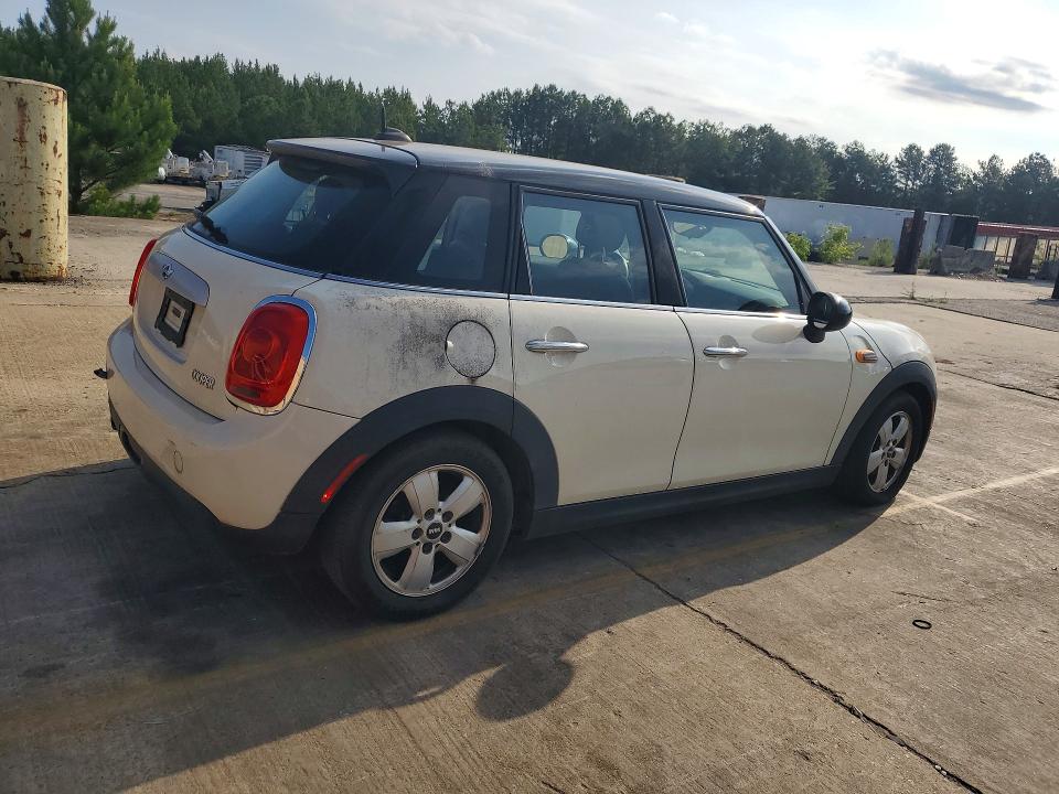 2015 Mini Cooper მანქანა იყიდება აუქციონზე, vin: WMWXS5C5XFT837582, აუქციონის ნომერი: 57174176