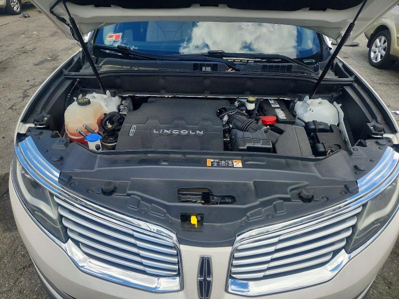Продажа на аукционе авто 2018 Lincoln Mkx, vin: 2LMPJ8LR8JBL19280, номер лота: 57337276