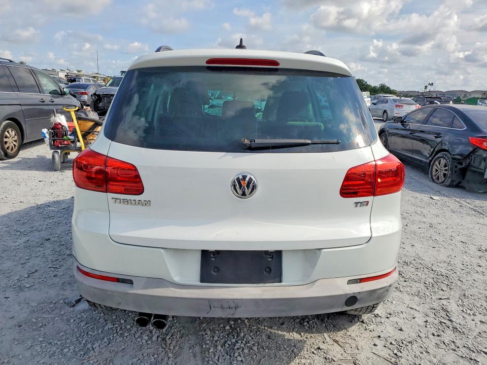 2017 Volkswagen Tiguan მანქანა იყიდება აუქციონზე, vin: WVGAV7AX5HK034408, აუქციონის ნომერი: 56621516