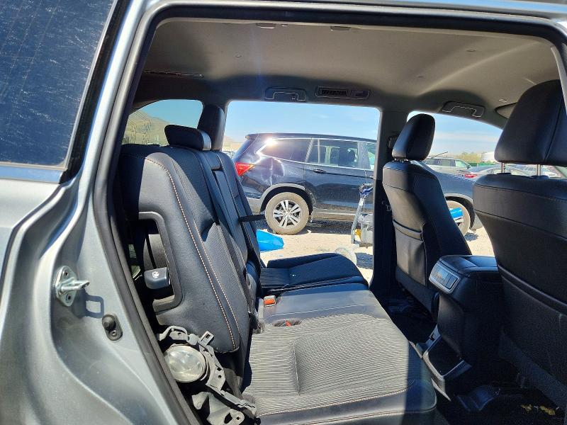 2018 Toyota Highlander მანქანა იყიდება აუქციონზე, vin: 5TDBZRFH1JS906110, აუქციონის ნომერი: 57949116