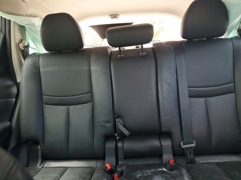 56647596 :رقم المزاد ، 5N1AT2MVXFC825348 vin ، 2015 Nissan Rogue مزاد بيع