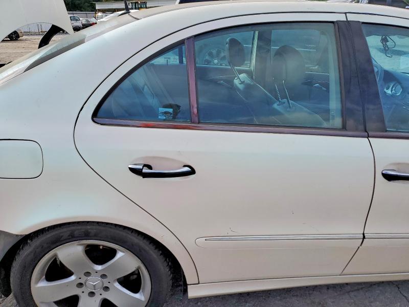 57829786 :رقم المزاد ، WDBUF70J94A462220 vin ، 2004 Mercedes-benz E مزاد بيع