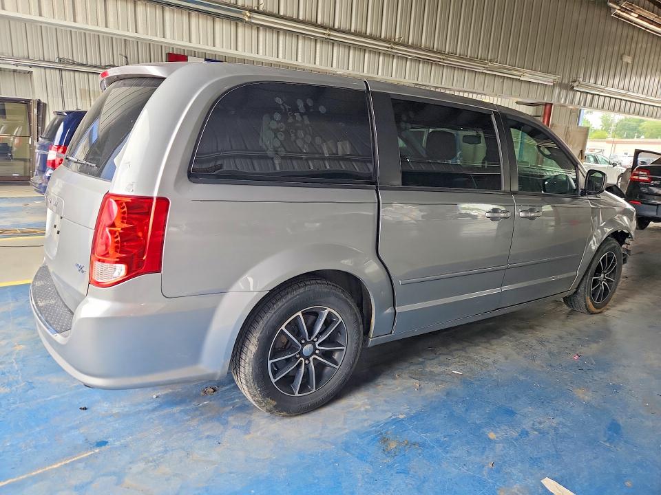 59001176 :رقم المزاد ، 2C4RDGEG1FR683755 vin ، 2015 Dodge Grand Caravan مزاد بيع