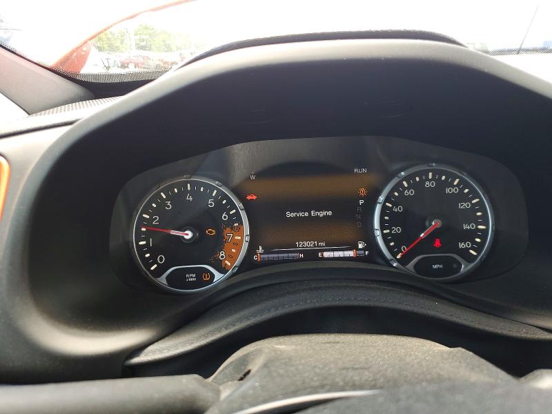 57345876 :رقم المزاد ، ZACCJBCB6JPG73390 vin ، 2018 Jeep Renegade مزاد بيع