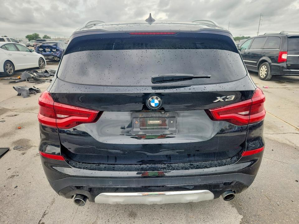 57422546 :رقم المزاد ، 5UXTR9C59JLC75382 vin ، 2018 Bmw X3 مزاد بيع