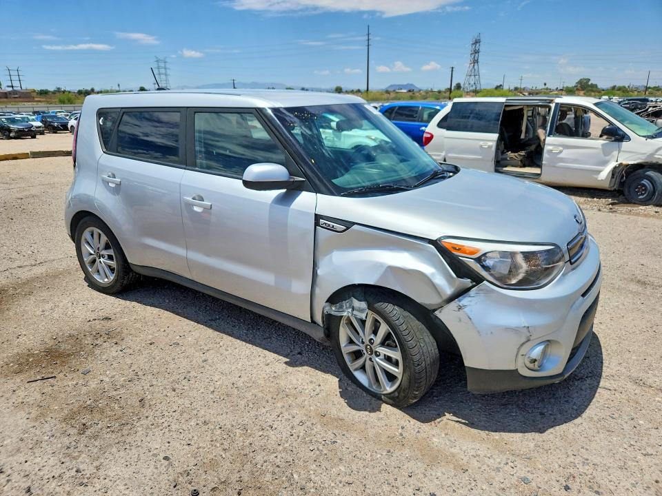 56191246 :رقم المزاد ، KNDJP3A58J7534447 vin ، 2018 Kia Soul مزاد بيع