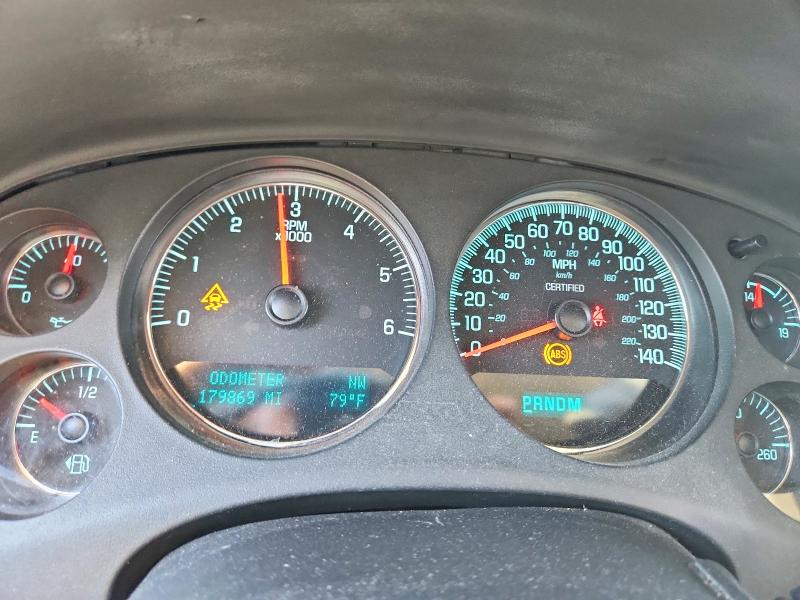 55623896 :رقم المزاد ، 1GNLC2E02BR321763 vin ، 2011 Chevrolet Tahoe مزاد بيع