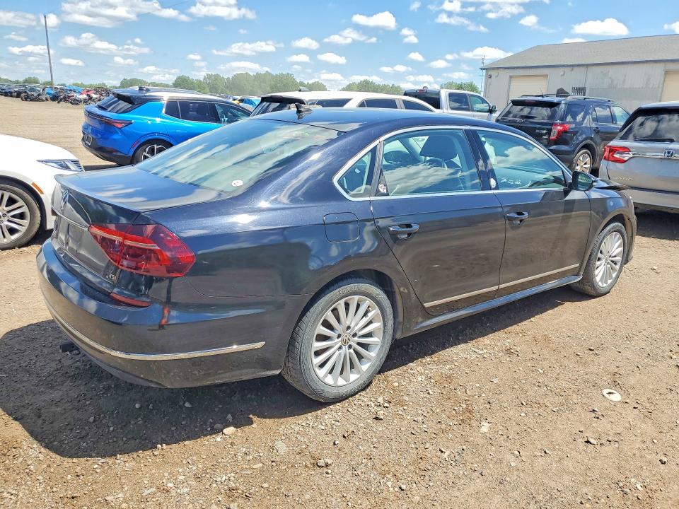 57120466 :رقم المزاد ، 1VWBT7A31HC078375 vin ، 2017 Volkswagen Passat مزاد بيع