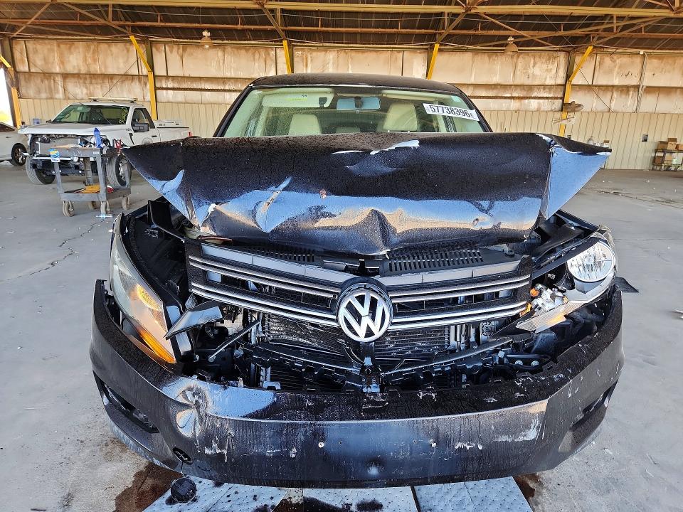 57738396 :رقم المزاد ، WVGAV7AX9CW560722 vin ، 2012 Volkswagen Tiguan مزاد بيع