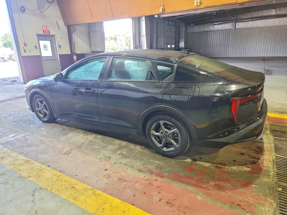 2025 Kia K4 მანქანა იყიდება აუქციონზე, vin: 3KPFT4DE8SE097117, აუქციონის ნომერი: 58530936