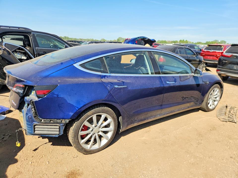 2018 Tesla Model 3 მანქანა იყიდება აუქციონზე, vin: 5YJ3E1EB6JF072225, აუქციონის ნომერი: 55062946