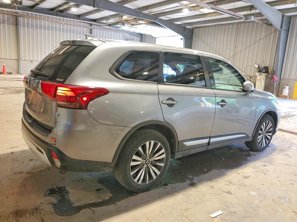 Продаж на аукціоні авто 2020 Mitsubishi Outlander, vin: JA4AZ3A32LZ044287, номер лоту: 57521456