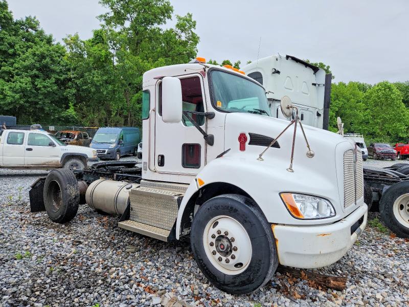 Aukcja sprzedaży 2016 Kenworth T330, vin: 2XKHAJ8X9GM497199, numer aukcji: 57916646