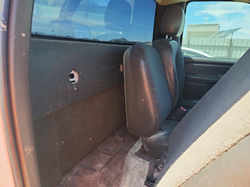 56650106 :رقم المزاد ، 1GTHC24U46E148229 vin ، 2006 Gmc Sierra 2500 Hd Denal مزاد بيع