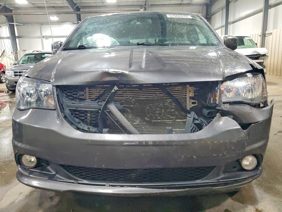 57060376 :رقم المزاد ، 2C4RDGEG9KR740181 vin ، 2019 Dodge Grand Caravan مزاد بيع