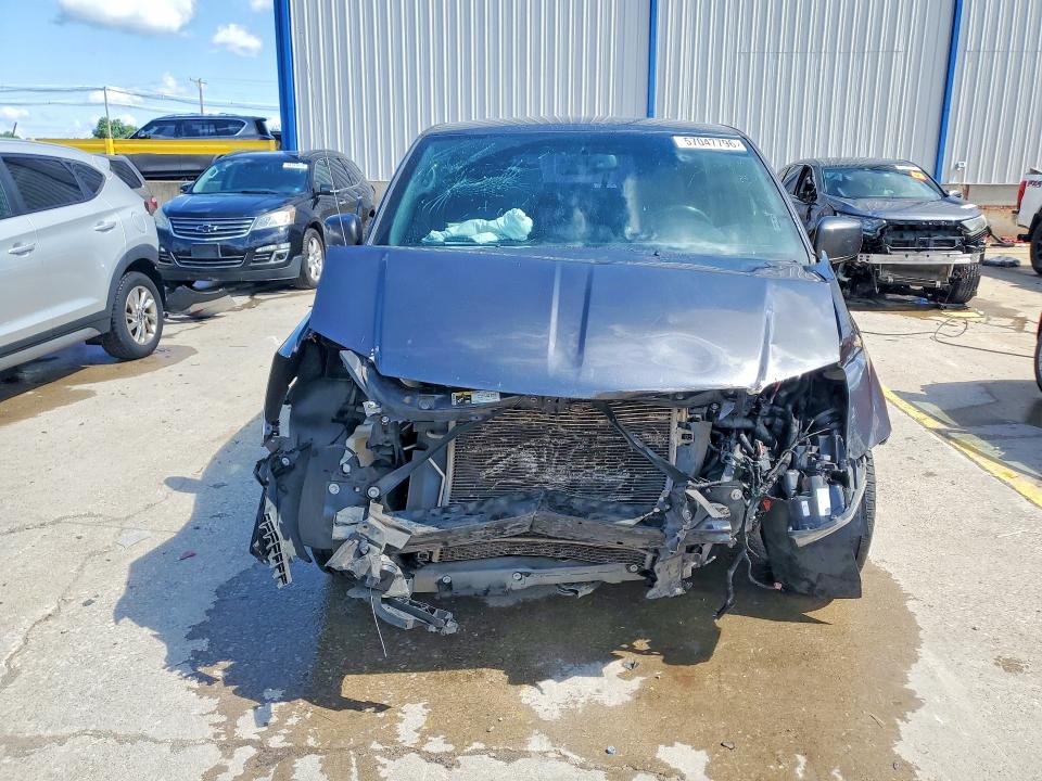 57047796 :رقم المزاد ، 2C4RDGEG1JR146179 vin ، 2018 Dodge Grand Caravan مزاد بيع
