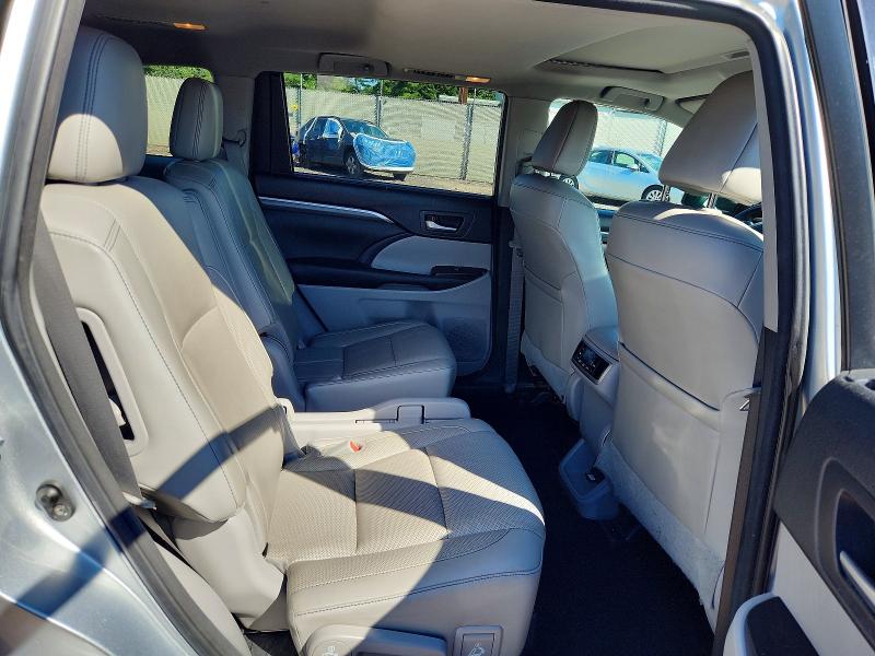 Продажа на аукционе авто 2017 Toyota Highlander, vin: 5TDDZRFH0HS428345, номер лота: 56716076