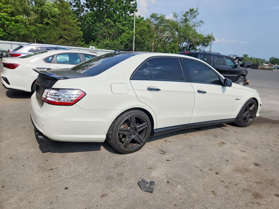 56787226 :رقم المزاد ، WDDHF7HBXAA117067 vin ، 2010 Mercedes-benz E مزاد بيع