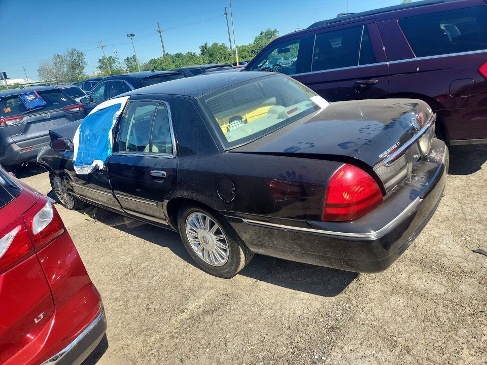 2011 Mercury Grand Marquis მანქანა იყიდება აუქციონზე, vin: 2MEBM7FV6BX602316, აუქციონის ნომერი: 55417626
