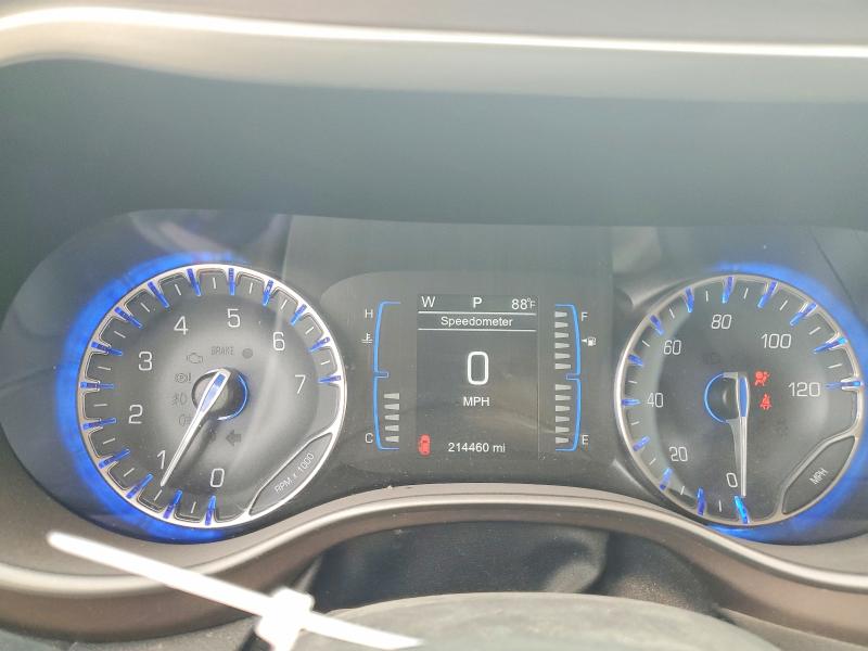 58495406 :رقم المزاد ، 2C4RC1BG9HR627618 vin ، 2017 Chrysler Pacifica مزاد بيع