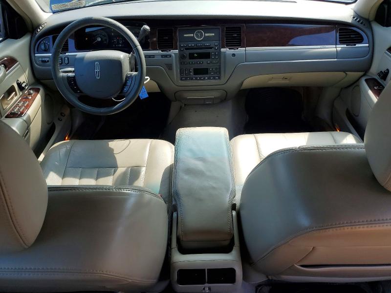 2007 Lincoln Town Car მანქანა იყიდება აუქციონზე, vin: 1LNHM81V77Y610209, აუქციონის ნომერი: 57380766