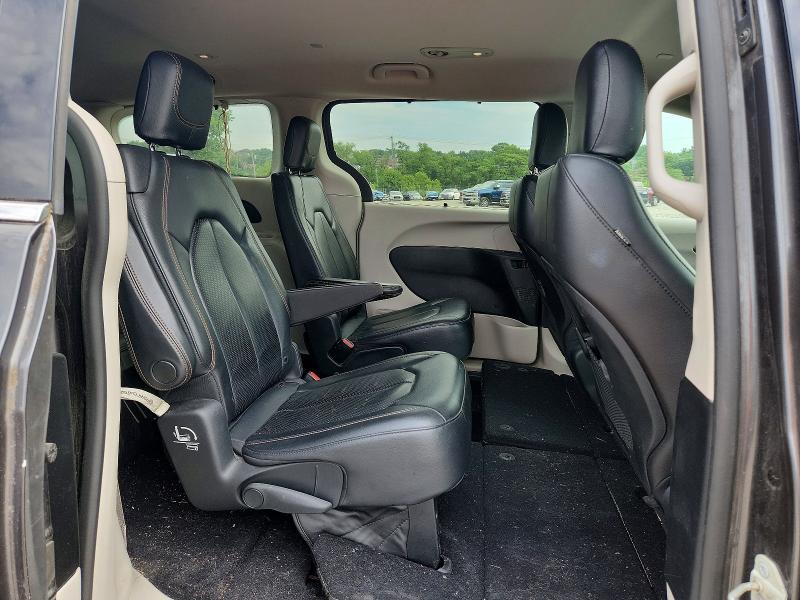 58698036 :رقم المزاد ، 2C4RC1BG4KR650375 vin ، 2019 Chrysler Pacifica مزاد بيع