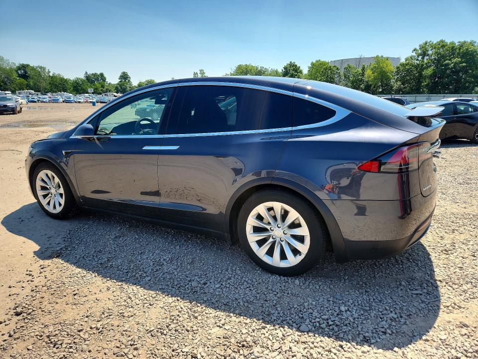 Продажа на аукционе авто 2018 Tesla Model X, vin: 5YJXCDE23JF122300, номер лота: 59123916
