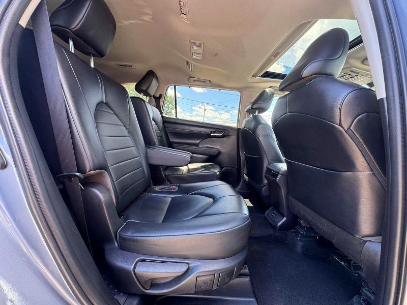 Продажа на аукционе авто 2022 Toyota Highlander, vin: 5TDGZRAH0NS123413, номер лота: 59116136