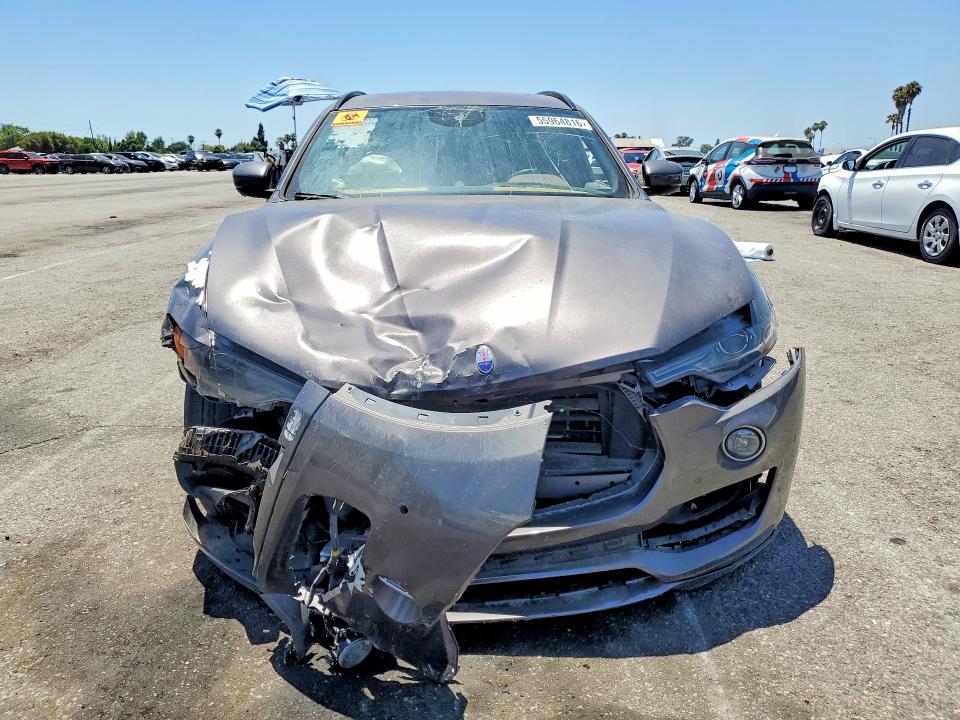 55964816 :رقم المزاد ، ZN661XUS4JX302510 vin ، 2018 Maserati Levante مزاد بيع