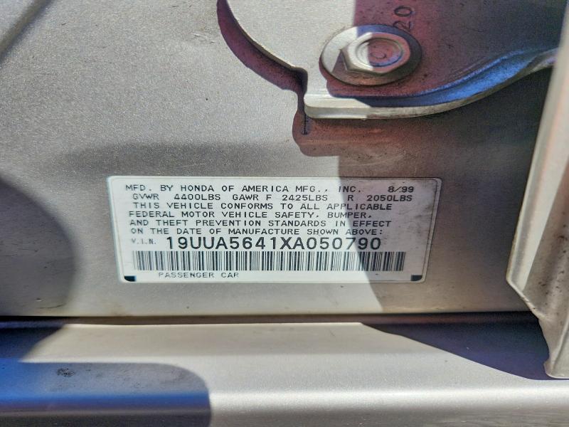57685696 :رقم المزاد ، 19UUA5641XA050790 vin ، 1999 Acura 3.2tl مزاد بيع