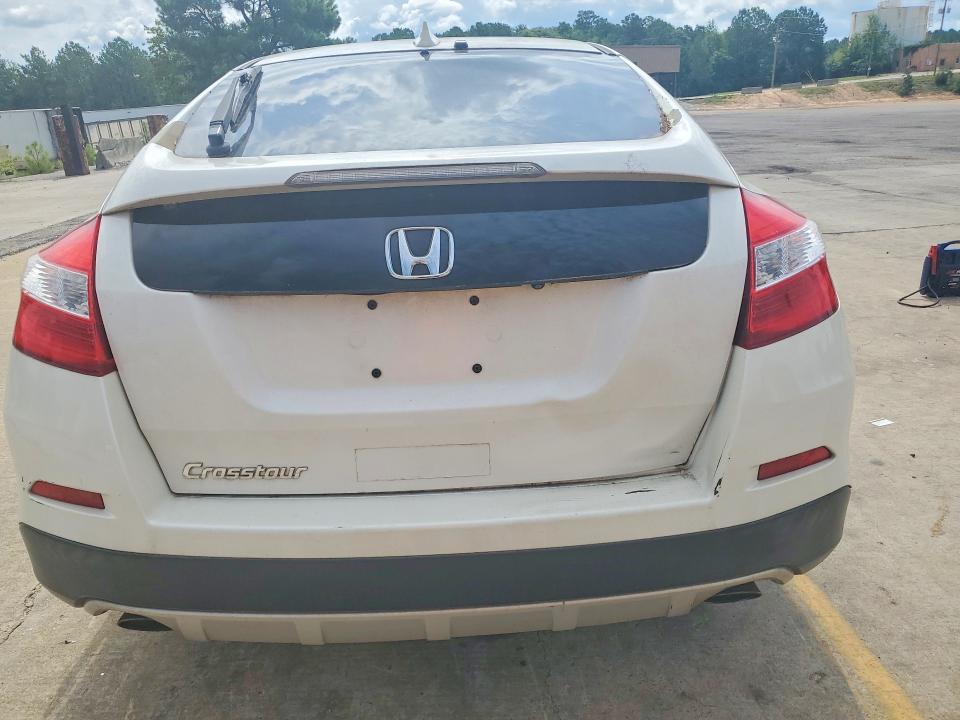 58928296 :رقم المزاد ، 5J6TF3H34FL000208 vin ، 2015 Honda Crosstour مزاد بيع