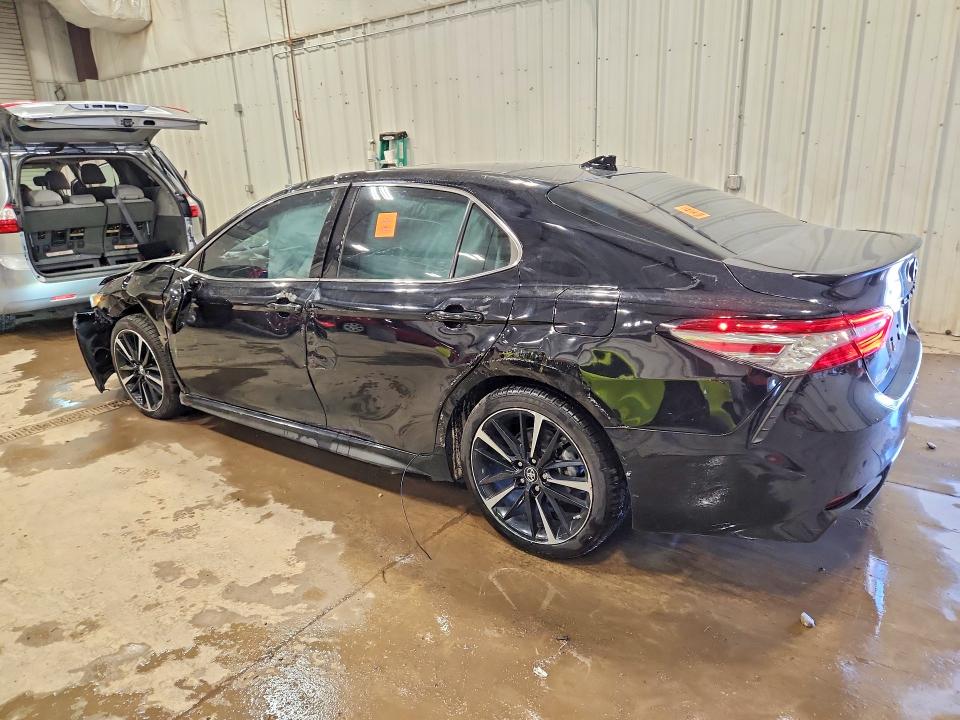 57210986 :رقم المزاد ، 4T1BZ1HK1KU027385 vin ، 2019 Toyota Camry مزاد بيع