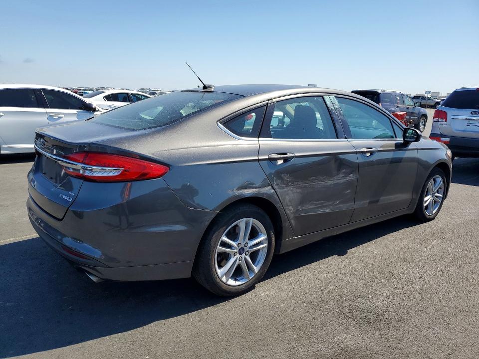 Продажа на аукционе авто 2018 Ford Fusion, vin: 3FA6P0LU4JR116815, номер лота: 57056286