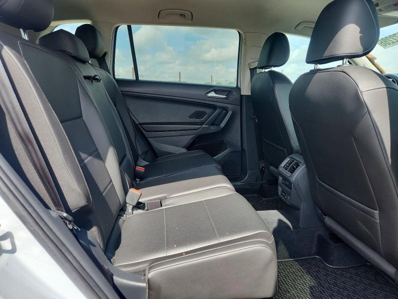 Продажа на аукционе авто 2018 Volkswagen Tiguan, vin: 3VV2B7AX9JM033084, номер лота: 57872286