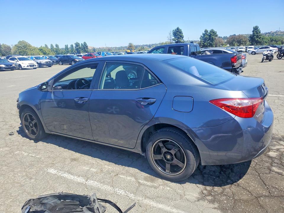 Продаж на аукціоні авто 2017 Toyota Corolla, vin: 5YFBURHEXHP699866, номер лоту: 55806586