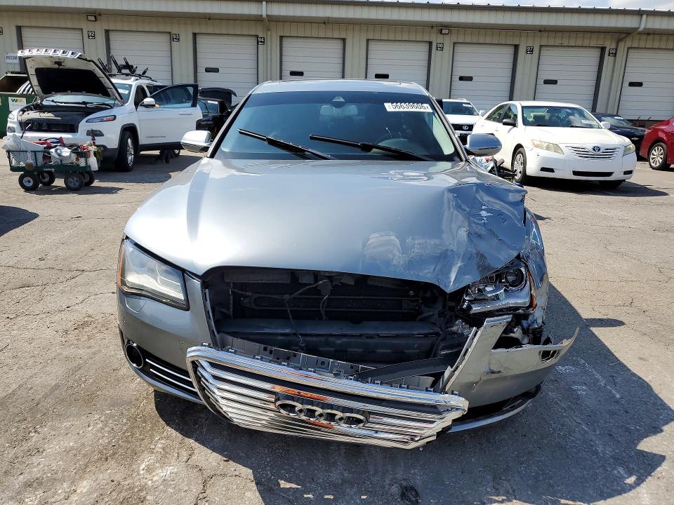 56639606 :رقم المزاد ، WAURVAFD1BN019958 vin ، 2011 Audi A8 مزاد بيع