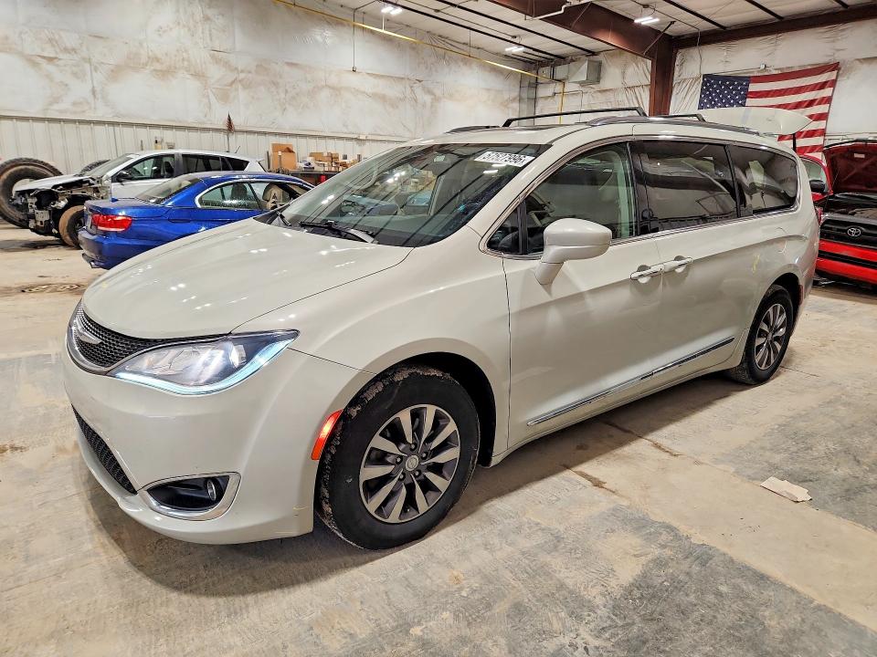 Продажа на аукционе авто 2019 Chrysler Pacifica, vin: 2C4RC1EG2KR645381, номер лота: 57527996