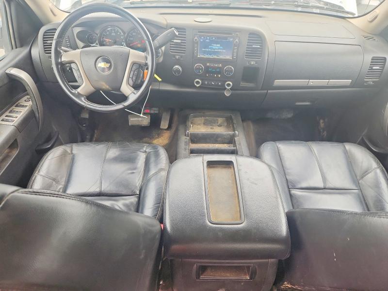 58398766 :رقم المزاد ، 3GCPKSE31BG223928 vin ، 2011 Chevrolet Silverado مزاد بيع