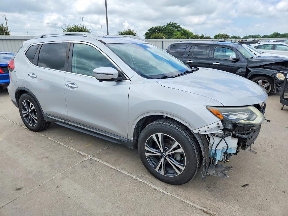 2017 Nissan Rogue მანქანა იყიდება აუქციონზე, vin: 5N1AT2MT2HC754793, აუქციონის ნომერი: 57312476