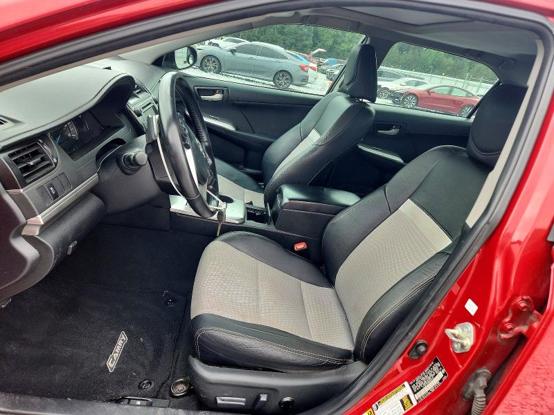 56270026 :رقم المزاد ، 4T1BF1FK2DU644745 vin ، 2013 Toyota Camry مزاد بيع
