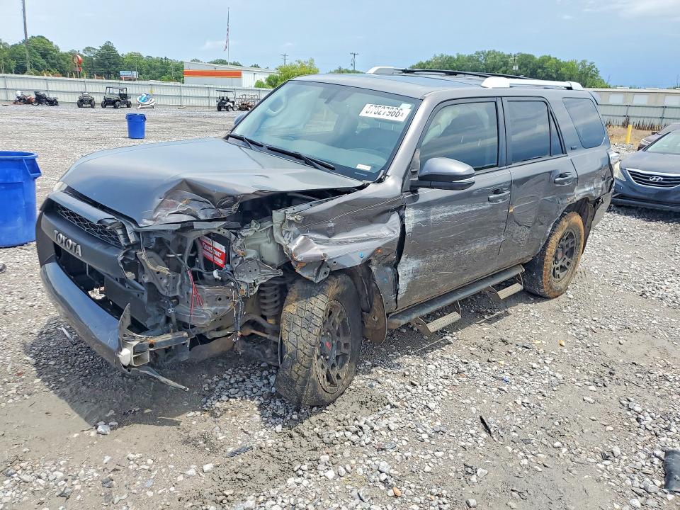57527966 :رقم المزاد ، JTEBU5JRXJ5497310 vin ، 2018 Toyota 4runner مزاد بيع
