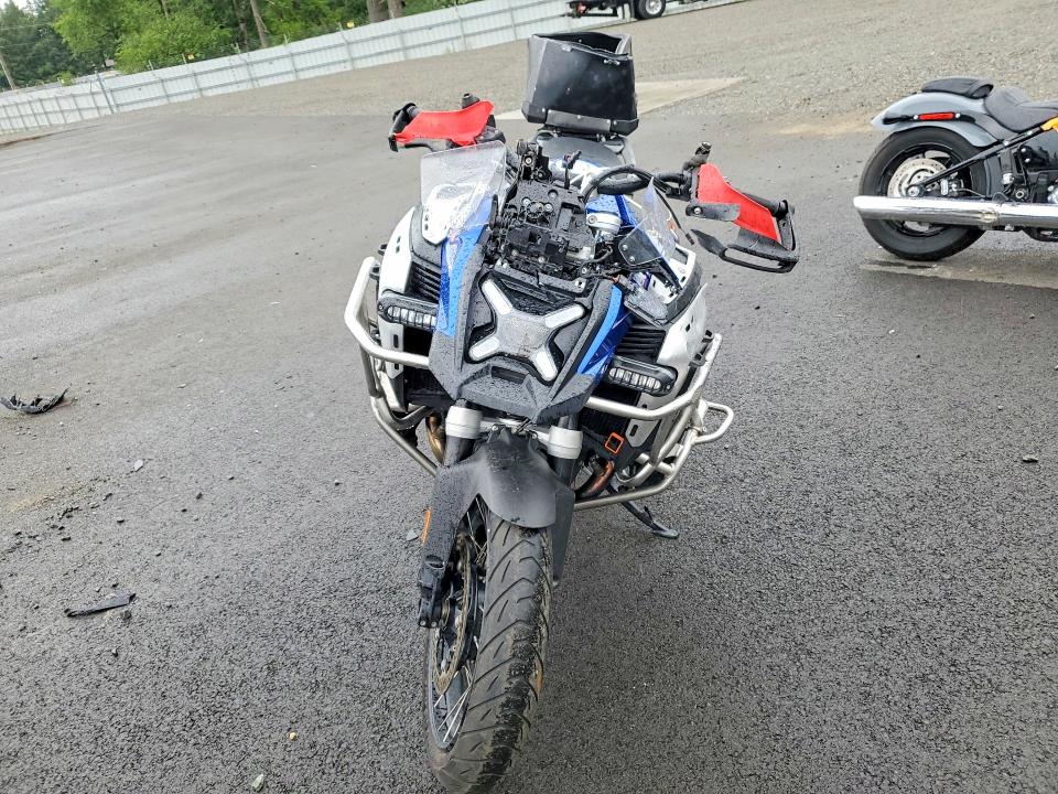 2025 Bmw R 1300 მანქანა იყიდება აუქციონზე, vin: WB10M3301S6K94393, აუქციონის ნომერი: 56495546