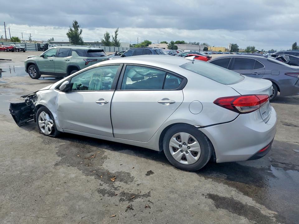 Продажа на аукционе авто 2018 Kia Forte, vin: 3KPFL4A71JE182515, номер лота: 53896466