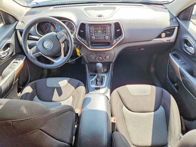 55703776 :رقم المزاد ، 1C4PJLCB3JD574404 vin ، 2018 Jeep Cherokee مزاد بيع