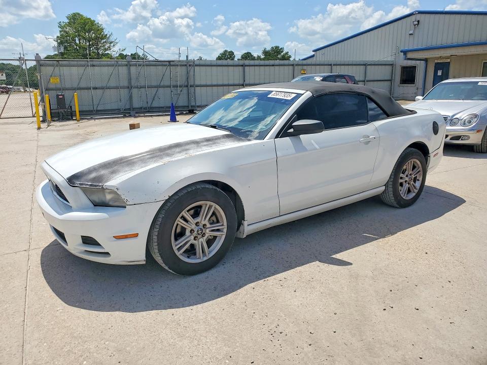 Продажа на аукционе авто 2014 Ford Mustang, vin: 1ZVBP8EM7E5215722, номер лота: 85617935